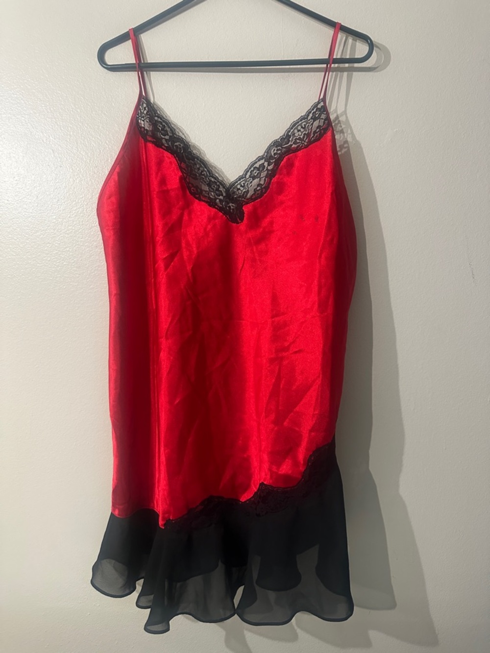 Secret Treasures Women’s Red Shiny Satin Black Raffled Hem Laced Nightdress XL